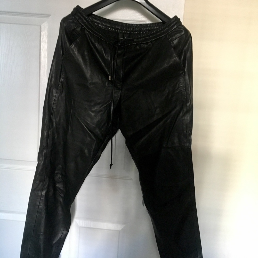 Jogger leather pants